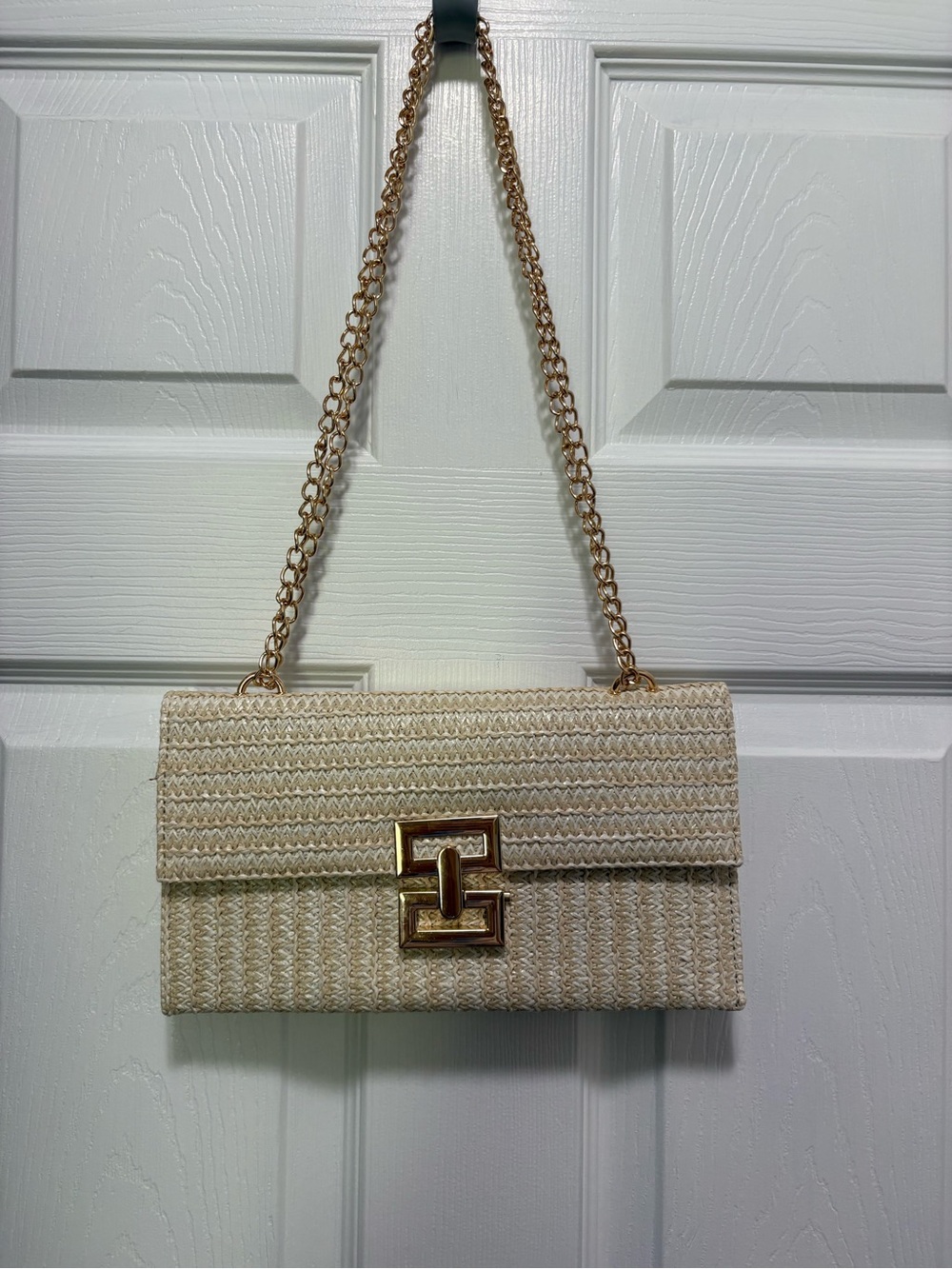 NWOT Woven Straw Clutch Crossbody Bag Adjustable Gold Chain Quiet Luxury Beige - Picture 4 of 11